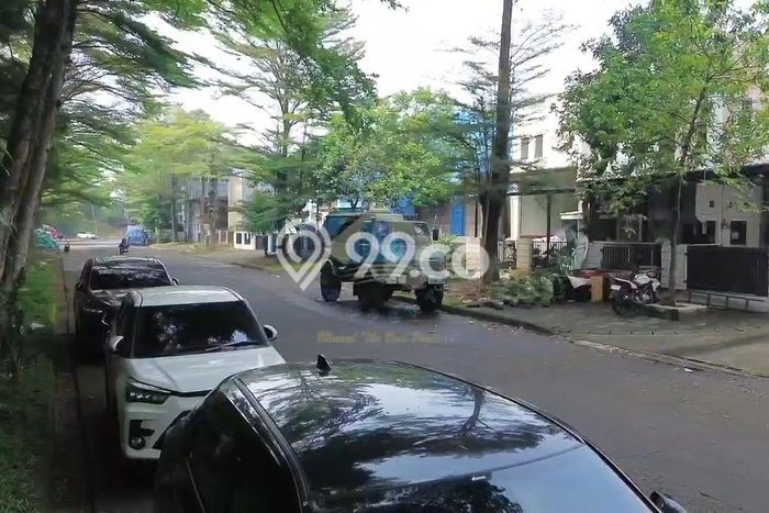 Unit Gudang Dijual di Setu Tangerang Selatan 450m2 Unit Gudang Dijual di Setu Tangerang Selatan 450m2