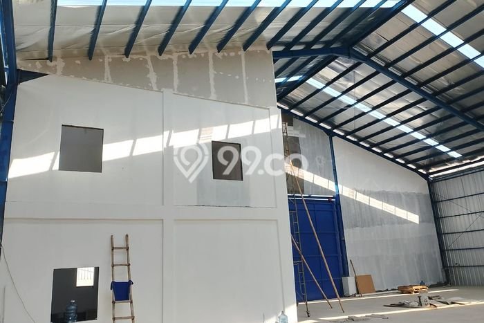 Unit Gudang Dijual di Pakuhaji Tangerang Luas Bangunan 988m2 Unit Gudang Dijual di Pakuhaji Tangerang Luas Bangunan 988m2
