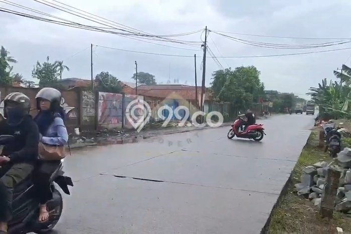 Unit Gudang Disewa Lokasi Curug, Tangerang Spesifikasi Luas Bangunan 1350m2 Unit Gudang Disewa Lokasi Curug, Tangerang Spesifikasi Luas Bangunan 1350m2