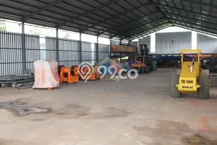 Gudang disewakan lokasi strategis Curug Tangerang 1350m2 Gudang disewakan lokasi strategis Curug Tangerang 1350m2