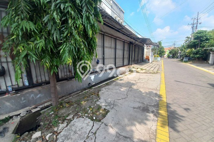 Disewakan Ruko di Pusat Kota Surabaya Ramai Strategis Disewakan Ruko di Pusat Kota Surabaya Ramai Strategis