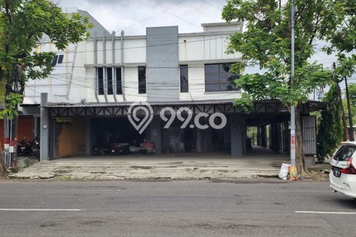 Disewakan Ruko di Pusat Kota Surabaya Ramai Strategis Disewakan Ruko di Pusat Kota Surabaya Ramai Strategis