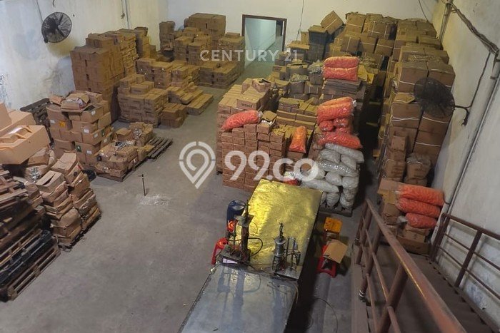 Area Ramai! Gudang Dijual di Kosambi untuk Bisnis Luas Bangunan 570m2 Area Ramai! Gudang Dijual di Kosambi untuk Bisnis Luas Bangunan 570m2