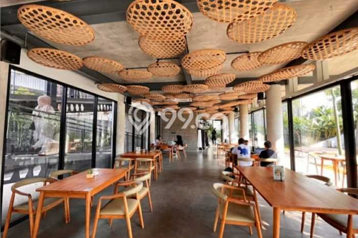 Komersial Dijual di Prime Area Tangerang Selatan Luas 700m2 Komersial Dijual di Prime Area Tangerang Selatan Luas 700m2