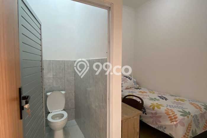 Kost untuk Dijual di Bintaro Punya 12 Kamar Kost untuk Dijual di Bintaro Punya 12 Kamar