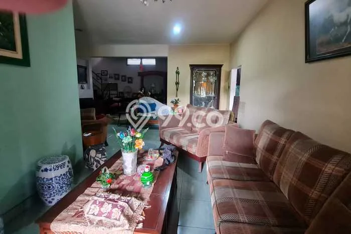 Rumah Strategis Minimalis Lb 210m2 di Cimahi Selatan, Cimahi Rumah Strategis Minimalis Lb 210m2 di Cimahi Selatan, Cimahi