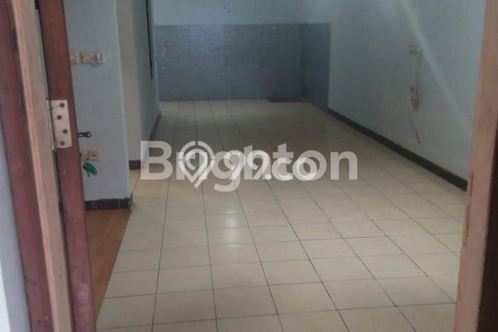 Rumah Luas Asri 3 KT Siap Huni di Lippo Karawaci Tangerang Rumah Luas Asri 3 KT Siap Huni di Lippo Karawaci Tangerang