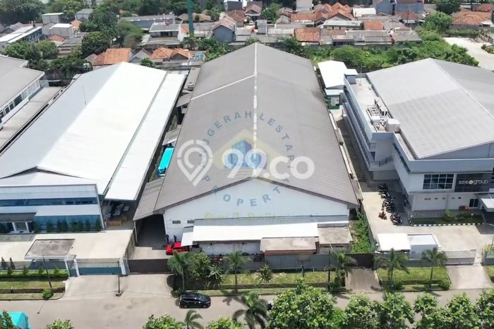 Area Ramai! Pabrik Dijual di Jawilan untuk Bisnis Luas Bangunan 10000m2 Area Ramai! Pabrik Dijual di Jawilan untuk Bisnis Luas Bangunan 10000m2