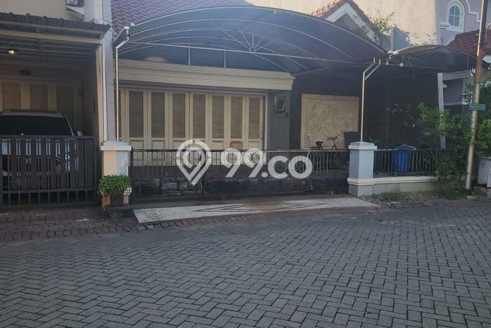 For Sale Hunian Rumah Nyaman 4 KT di Kutisari, Surabaya For Sale Hunian Rumah Nyaman 4 KT di Kutisari, Surabaya