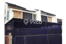 Jual Rumah Eksklusif 4 KT di Buah Batu, Bandung Jual Rumah Eksklusif 4 KT di Buah Batu, Bandung