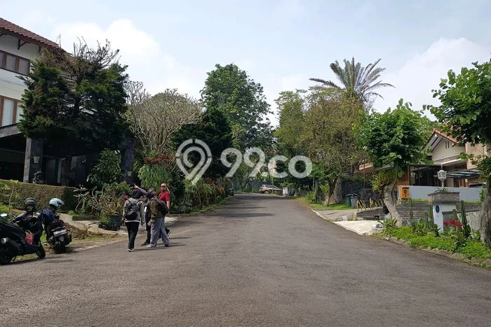 Tanah untuk Dijual Lokasi Coblong, Bandung Luas 1055m2 SHM Tanah untuk Dijual Lokasi Coblong, Bandung Luas 1055m2 SHM