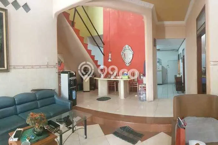 Rumah Strategis Modern Lb 186m2 di Cimahi Utara, Cimahi Rumah Strategis Modern Lb 186m2 di Cimahi Utara, Cimahi