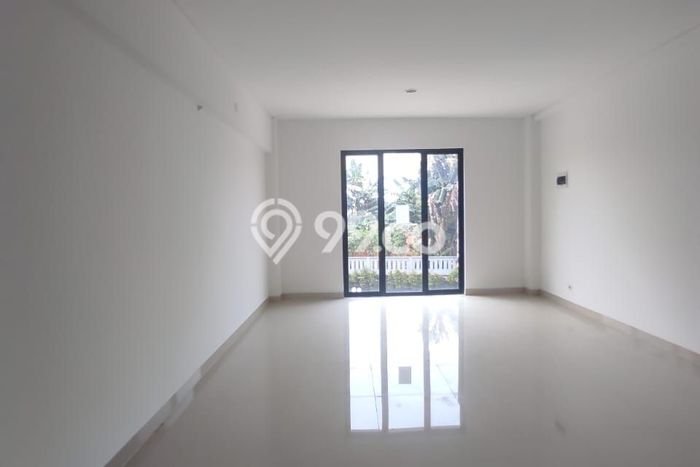 Ruko Dijual Lokasi Emas di Cimanggis Luas 150m2 Ruko Dijual Lokasi Emas di Cimanggis Luas 150m2