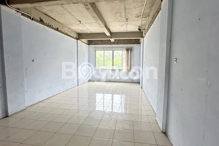 Unit Ruko Disewa Lokasi Cibinong, Bogor Spesifikasi Luas Bangunan 102m2 Unit Ruko Disewa Lokasi Cibinong, Bogor Spesifikasi Luas Bangunan 102m2