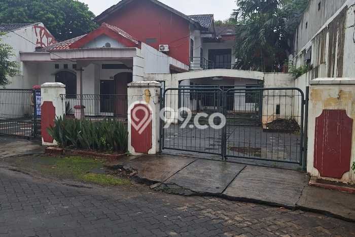 Siap Huni Rumah Mewah 5 Kamar di Ciledug Dekat ke Mana Pun Siap Huni Rumah Mewah 5 Kamar di Ciledug Dekat ke Mana Pun