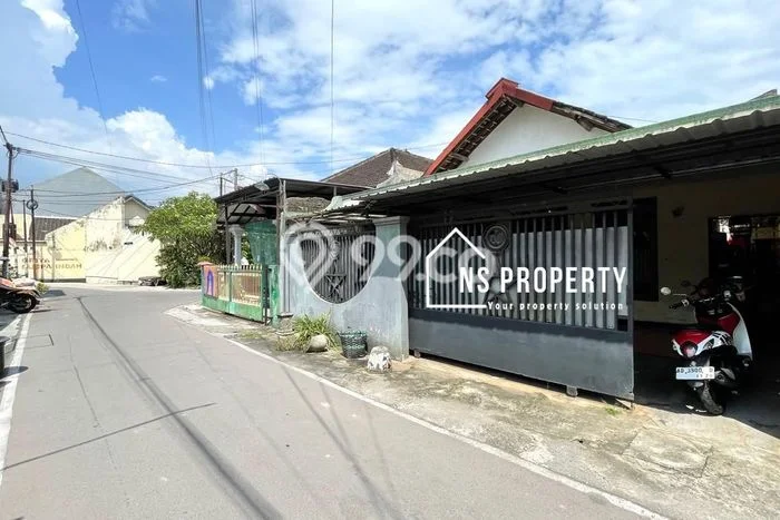Dijual Rumah 4 Kamar Lokasi Ideal Nyaman dan Strategis di Colomadu Dijual Rumah 4 Kamar Lokasi Ideal Nyaman dan Strategis di Colomadu