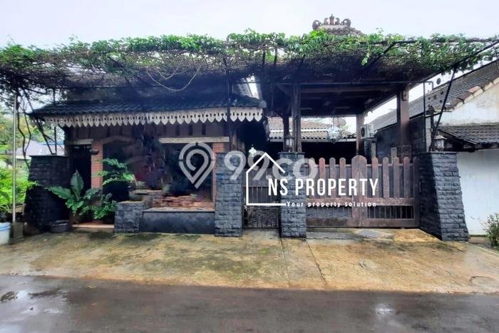 Rumah Lokasi Strategis kawasan , Boyolali, Luas 200m2m² LB 200m2m² Rumah Lokasi Strategis kawasan , Boyolali, Luas 200m2m² LB 200m2m²