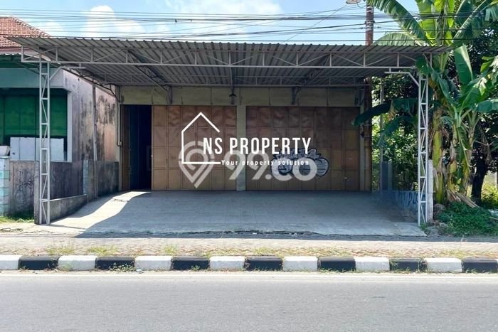 Komersial Bagus LT 178m2 LB 110m2 Dijual di Banyudono Boyolali Komersial Bagus LT 178m2 LB 110m2 Dijual di Banyudono Boyolali