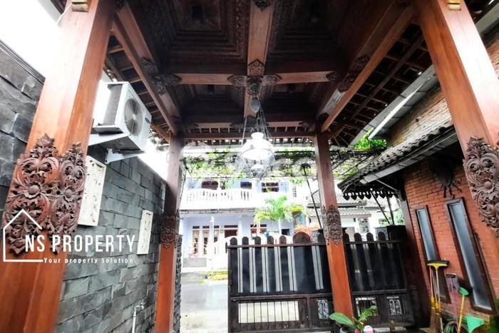 Rumah Lokasi Strategis kawasan , Boyolali, Luas 200m2m² LB 200m2m² Rumah Lokasi Strategis kawasan , Boyolali, Luas 200m2m² LB 200m2m²