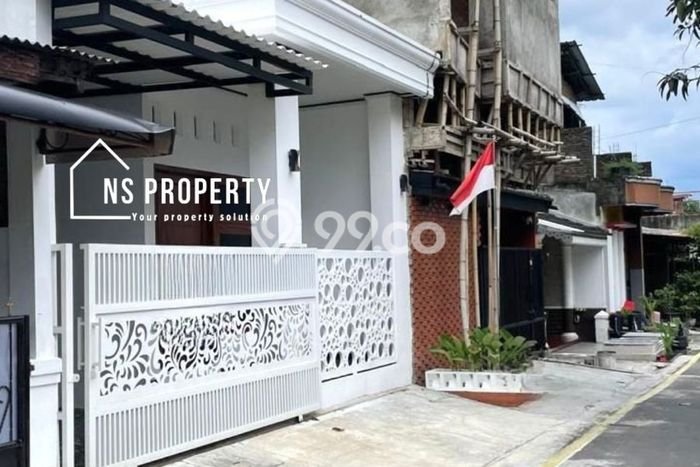 Jual Rumah Favorit Siap Huni LB 110m2 di Colomadu, Karanganyar Jual Rumah Favorit Siap Huni LB 110m2 di Colomadu, Karanganyar