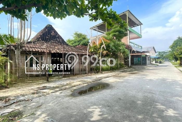 Komersial Bagus LT 1186m2 LB 500m2 Dijual di Ngemplak Boyolali Komersial Bagus LT 1186m2 LB 500m2 Dijual di Ngemplak Boyolali