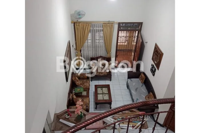 Dijual Hunian Rumah Terawat 3 Kamar di Sambiroto, Semarang Dijual Hunian Rumah Terawat 3 Kamar di Sambiroto, Semarang