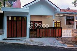 Lokasi strategis! Rumah siap huni disewakan di Tembalang LB 117m2 Lokasi strategis! Rumah siap huni disewakan di Tembalang LB 117m2