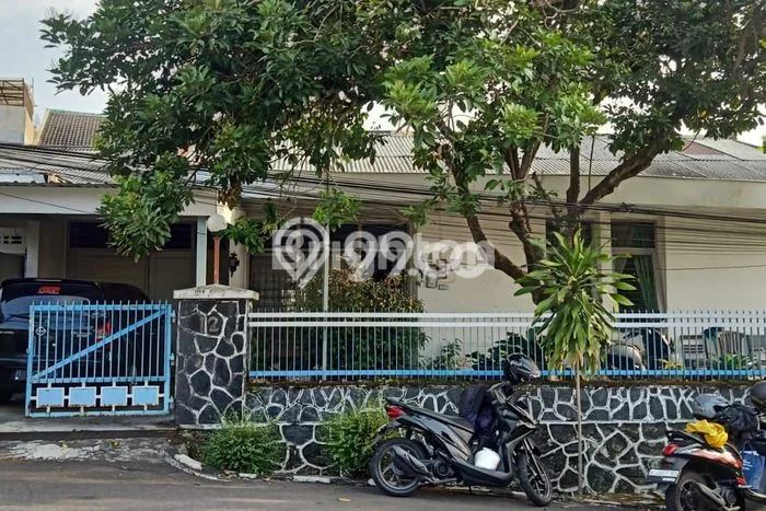For Sale Rumah Elit Exclusive di Banyumanik, Semarang For Sale Rumah Elit Exclusive di Banyumanik, Semarang