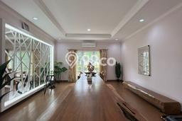 Hunian Kondisi Baik Disewakan di Alam Sutera, Tangerang LT 899m2, LB 1600m2 Hunian Kondisi Baik Disewakan di Alam Sutera, Tangerang LT 899m2, LB 1600m2