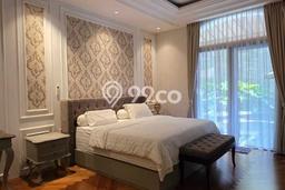 Disewakan Rumah Strategis di BSD LT 630m2 / LB 600m2 Siap Huni Disewakan Rumah Strategis di BSD LT 630m2 / LB 600m2 Siap Huni