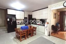 Rumah Elit Modern Tanpa Renovasi di BSD City Tangerang Rumah Elit Modern Tanpa Renovasi di BSD City Tangerang