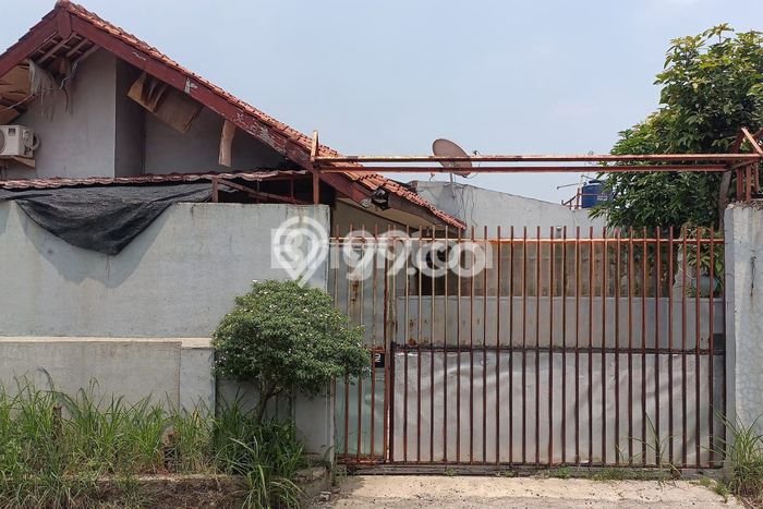 Jual Rumah Bagus Siap Huni LB 150m2 di Cilodong, Depok Jual Rumah Bagus Siap Huni LB 150m2 di Cilodong, Depok
