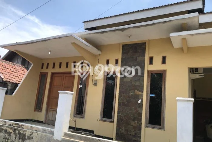 Rumah Modern Cantik 3 Kamar Bisa Langsung Pindah di Gempol Rumah Modern Cantik 3 Kamar Bisa Langsung Pindah di Gempol
