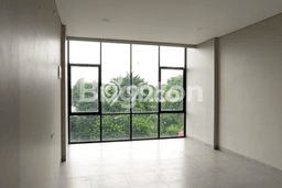 Area Ramai! Ruko Dijual di Sawangan untuk Bisnis Luas Bangunan 139m2 Area Ramai! Ruko Dijual di Sawangan untuk Bisnis Luas Bangunan 139m2