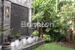 Rumah Luxury Modern Tanpa Renovasi di Pondok Indah Jakarta Selatan Rumah Luxury Modern Tanpa Renovasi di Pondok Indah Jakarta Selatan