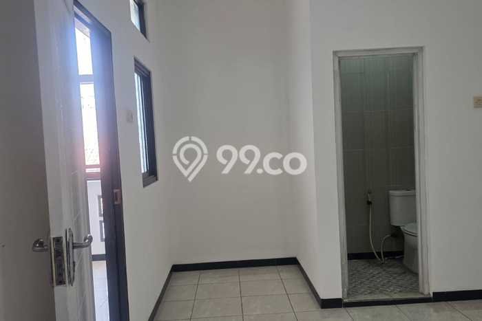 Rumah Strategis Modern Lb 130m2 di Cipondoh, Tangerang Rumah Strategis Modern Lb 130m2 di Cipondoh, Tangerang