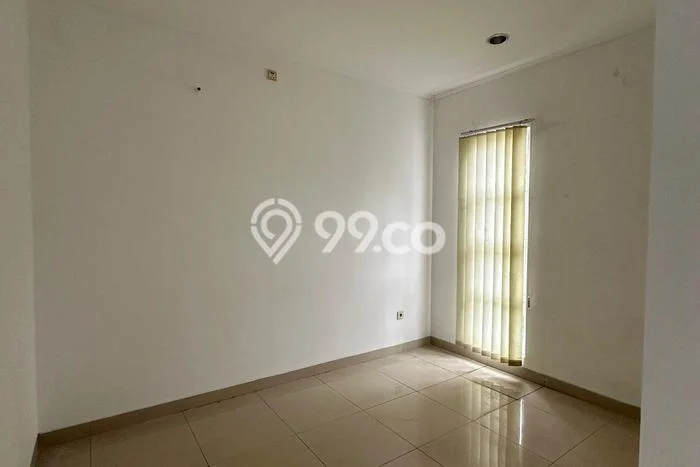 Disewakan Rumah Harga Terjangkau di Green Lake City Jakarta Barat Punya 3 Kamar Tidur Disewakan Rumah Harga Terjangkau di Green Lake City Jakarta Barat Punya 3 Kamar Tidur