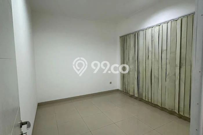Disewakan Rumah Harga Terjangkau di Green Lake City Jakarta Barat Punya 3 Kamar Tidur Disewakan Rumah Harga Terjangkau di Green Lake City Jakarta Barat Punya 3 Kamar Tidur