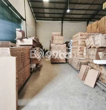 Gudang Disewa di Balikpapan dengan LB 1008m2 Area Komersial Ramai Gudang Disewa di Balikpapan dengan LB 1008m2 Area Komersial Ramai