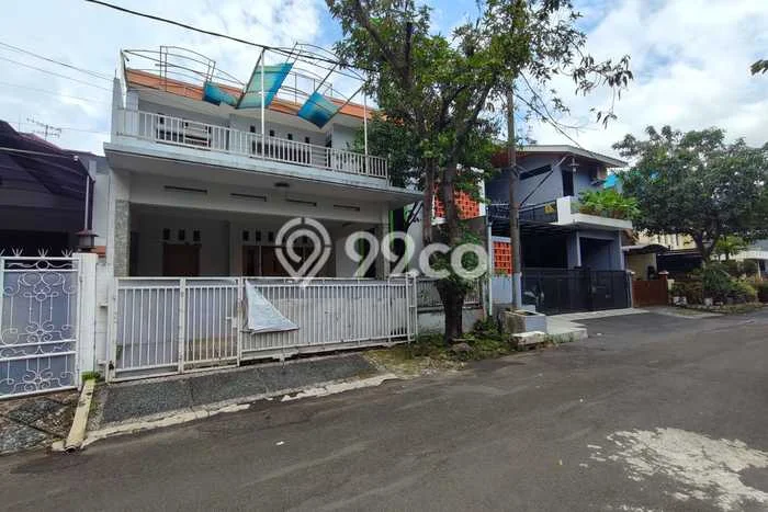 Rumah Cantik Siap Huni Di Bekasi Utara Luas 250m2 Lokasi Strategis Rumah Cantik Siap Huni Di Bekasi Utara Luas 250m2 Lokasi Strategis