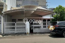 Siap Huni Rumah Mewah 3 Kamar di Kelapa Gading Dekat ke Mana Pun Siap Huni Rumah Mewah 3 Kamar di Kelapa Gading Dekat ke Mana Pun