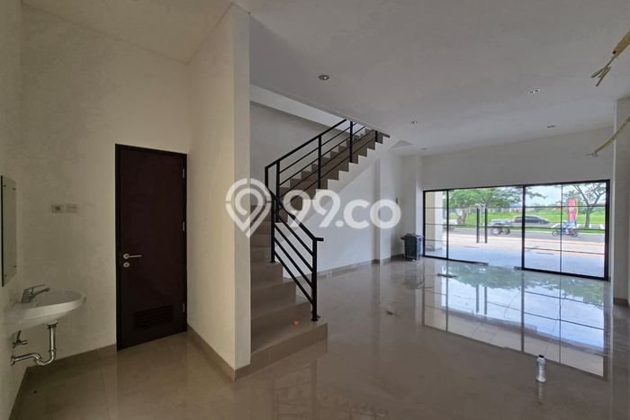 Unit Ruko Disewa Lokasi Cakung, Jakarta Timur Spesifikasi Luas Bangunan 160m2 Unit Ruko Disewa Lokasi Cakung, Jakarta Timur Spesifikasi Luas Bangunan 160m2