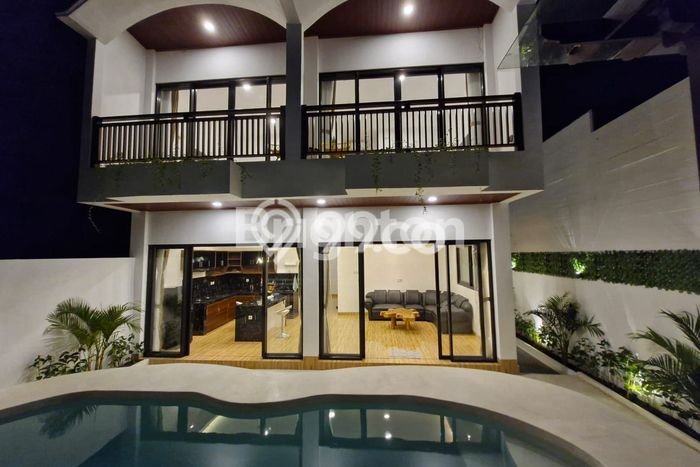 Vila Kawasan , Area 150m2m², Disewakan, Lingkungan Asri Vila Kawasan , Area 150m2m², Disewakan, Lingkungan Asri