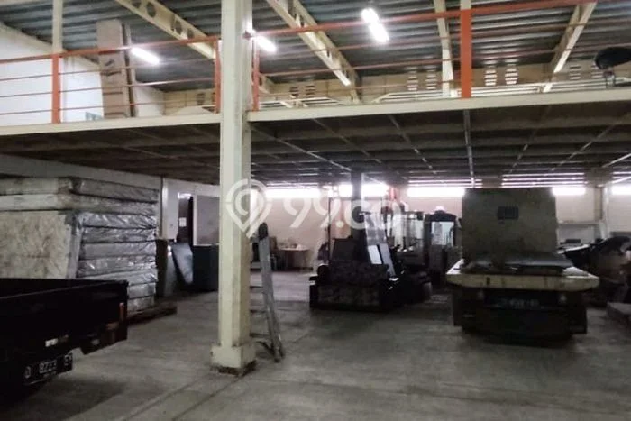 Gudang Bagus Dijual LB 1000m2 Lokasi Strategis Bandung Area Cocok untuk Bisnis Gudang Bagus Dijual LB 1000m2 Lokasi Strategis Bandung Area Cocok untuk Bisnis
