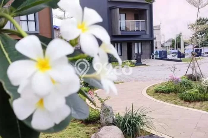 Jual Rumah Strategis Bagus Punya 3 KT di Sawangan Depok SHM Jual Rumah Strategis Bagus Punya 3 KT di Sawangan Depok SHM