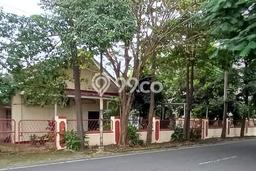 Rumah Eksklusif Siap Huni LT 800m2 di Enggal, Bandar Lampung Rumah Eksklusif Siap Huni LT 800m2 di Enggal, Bandar Lampung