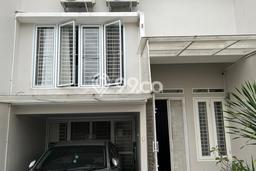Rumah Modern Cantik 3 KT Siap Huni di Jagakarsa Rumah Modern Cantik 3 KT Siap Huni di Jagakarsa