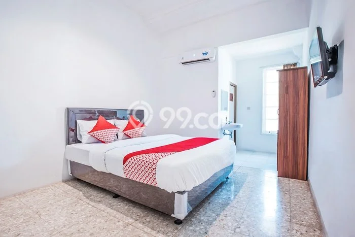 Disewakan! Rumah 1 Kamar Tidur &
1 Kamar Mandi di Kemang, Jakarta Selatan Disewakan! Rumah 1 Kamar Tidur &
1 Kamar Mandi di Kemang, Jakarta Selatan