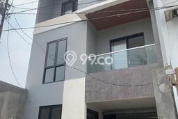 Rumah Mewah Siap Huni LT 130m2 di Kebayoran Lama, Jakarta Selatan Rumah Mewah Siap Huni LT 130m2 di Kebayoran Lama, Jakarta Selatan