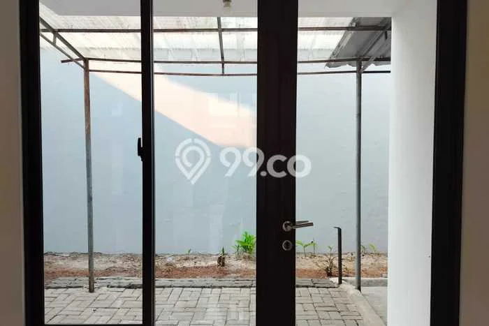 Disewakan Rumah Murah di Gading Serpong Tangerang dengan 3 Kamar Tidur Disewakan Rumah Murah di Gading Serpong Tangerang dengan 3 Kamar Tidur